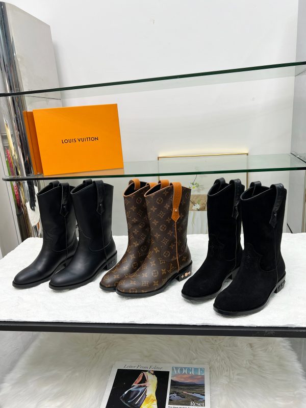 LV WOMEN’S BOOTS