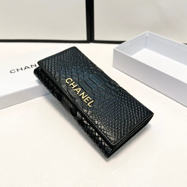 CHANEL PYTHON WALLET BLACK 19CM