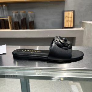 CHANEL MULES LAMBSKIN WITH CAMELLIA IN BLACK G45499 X01000 94305