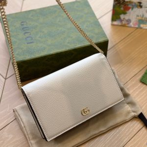 GUCCI GG MARMONT LEATHER MINI CHAIN BAG WHITE LEATHER 19CM