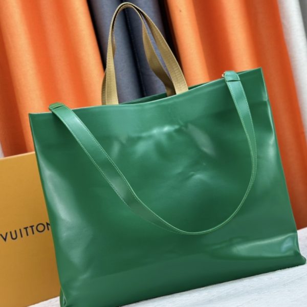 LOUIS VUITTON SHOPPER TOTE MM GREEN 40CM