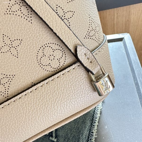 LOUIS VUITTON FLORE PERFORATED MAHINA BEIGE 22CM