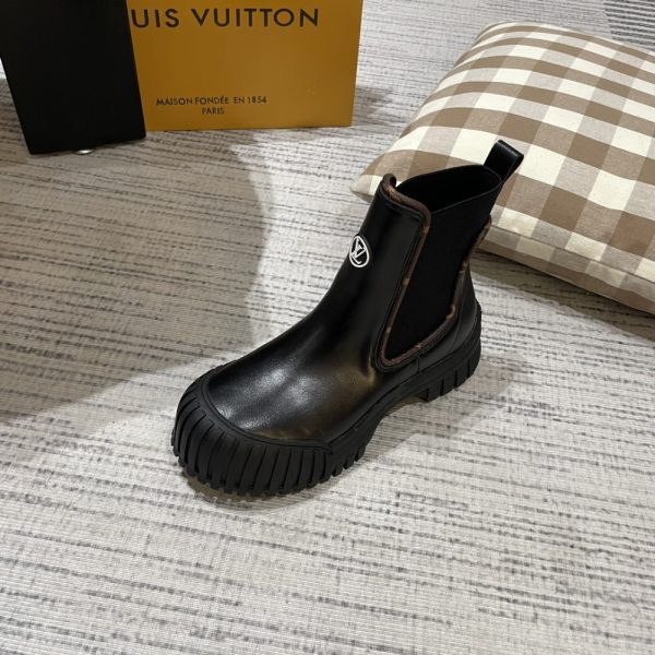 LOUIS VUITTON RUBY FLAT ANKLE BOOTS BLACK 1AB0FO