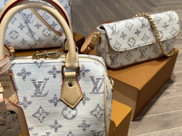 LOUIS VUITTON SPEEDY BANDOULIÈRE 20 MULTICOLOR BEIGE 20CM M24709