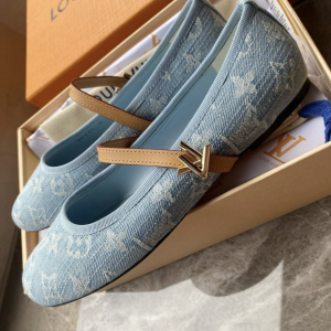 LOUIS VUITTON ROMY FLAT BALLERINA BLEU CLAIR 1ACZA6