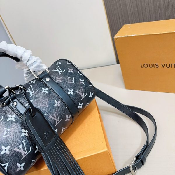 LOUIS VUITTON KEEPALL BANDOULIÈRE 25 BAG MONOGRAM BRUSHED COWHIDE BLACK 25CM M11595