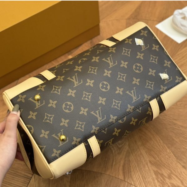 LOUIS VUITTON BERKELEY MONOGRAM CANVAS BROWN 32CM