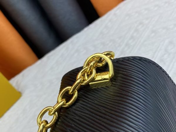 LV TWIST MM Bag