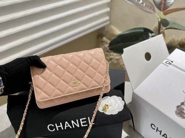 CHANEL WALLET ON CHAIN WOC PINK 19CM