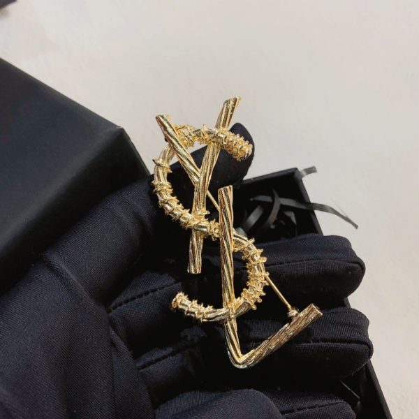 SAINT LAURENT YSL BROOCH GOLD