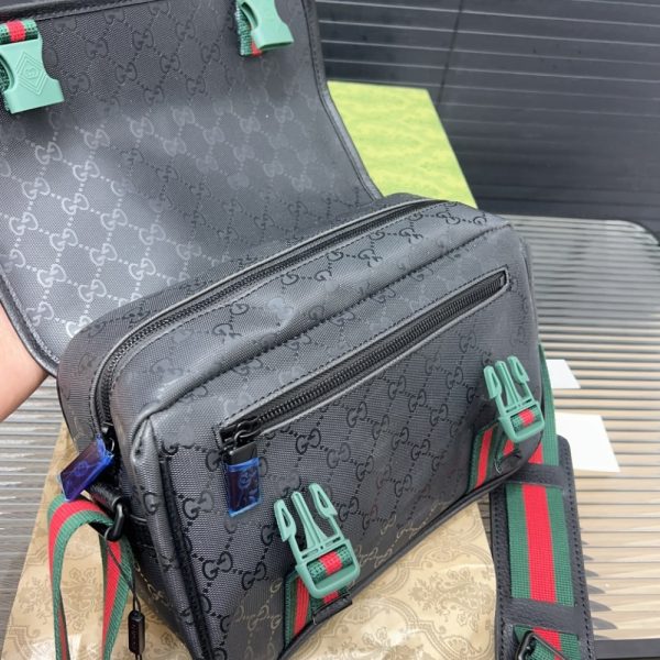 GUCCI GG SUPREME CANVAS SMALL MESSENGER BAG BLACK 23CM