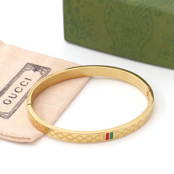 GUCCI CUFF BRACELET GOLD