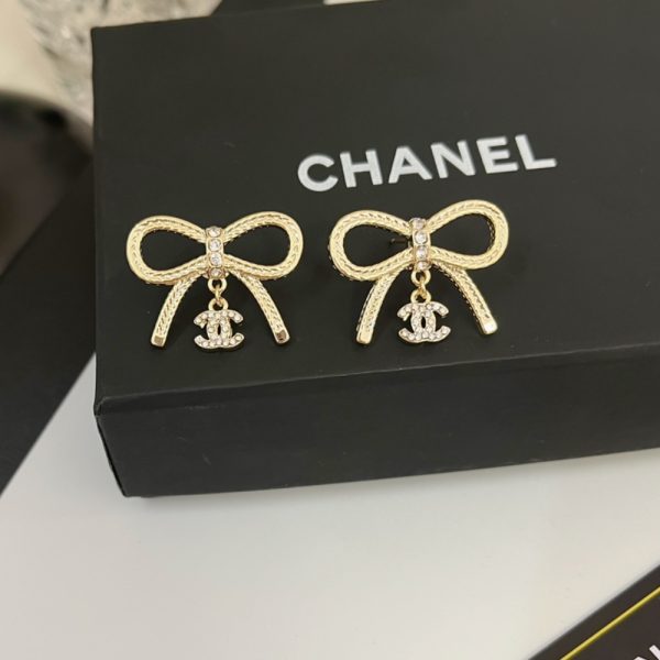 CHANEL EARRINGS GOLD