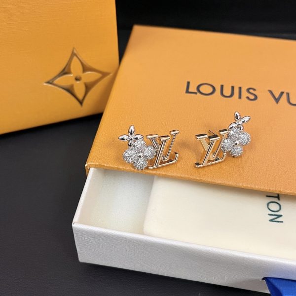 LOUIS VUITTON GRAM EARRINGS M01264