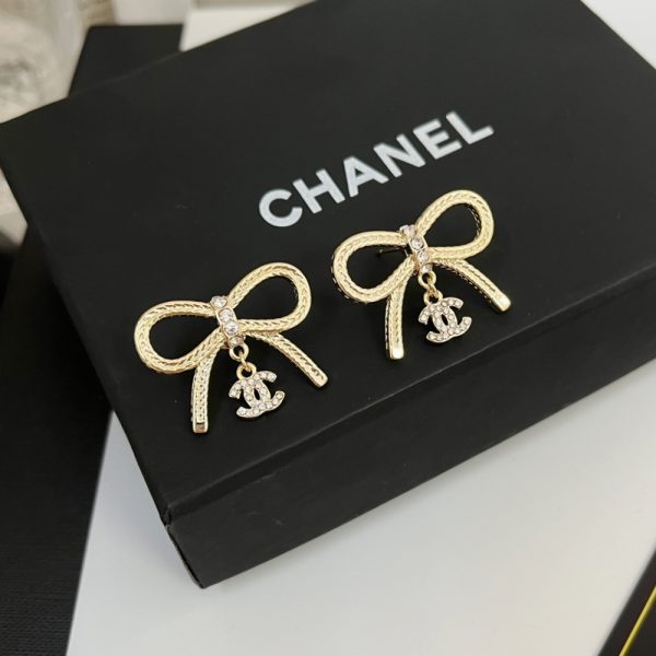 CHANEL EARRINGS GOLD