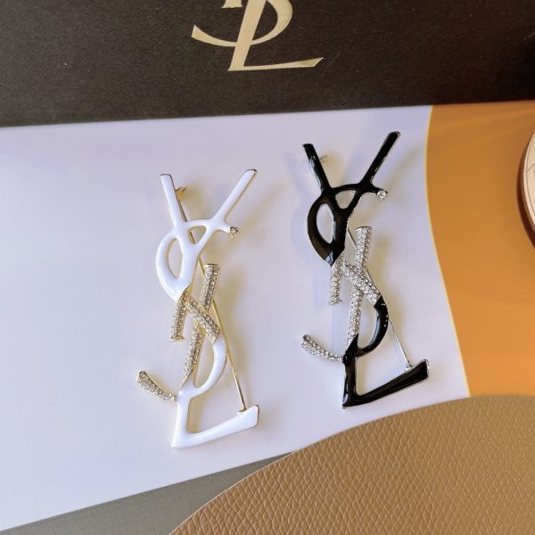 SAINT LAURENT YSL BROOCH WHITE