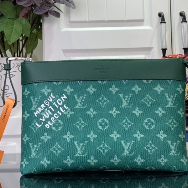 LOUIS VUITTON POCHETTE VOYAGE SOUPLE GREEN 21CM M12665