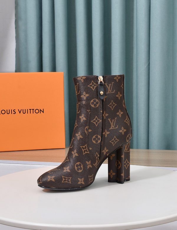 LOUIS VUITTON SILHOUETTE ANKLE BOOT MONOGRAM BROWN