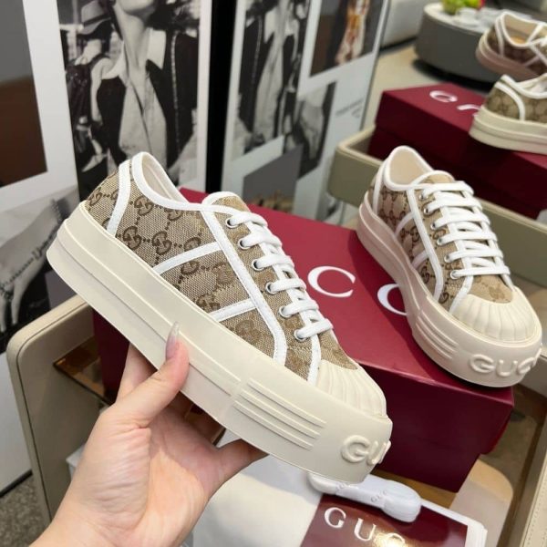 GUCCI WOMEN CHUNKY SNEAKER BEIGE AND BROWN 831825 20Q20 9745
