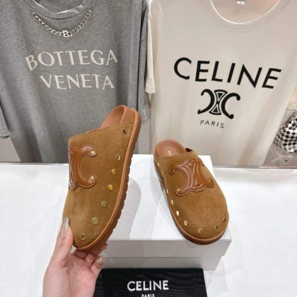CELINE PITEA CLOG IN SUEDE COGNAC 363013954C 18NC