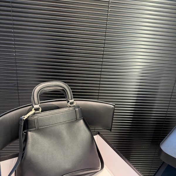 PRADA MEDIUM CAREY BAG BLACK 31CM 1BG567 2HIA F0002 V KOO