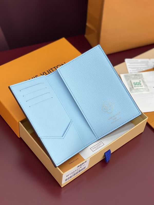Louis Vuitton Passport Cover M12237