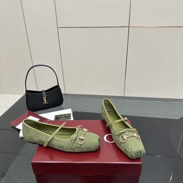 GUCCI WOMEN’S HORSEBIT BALLET FLAT GREEN ‎814321 FAD8F 3048