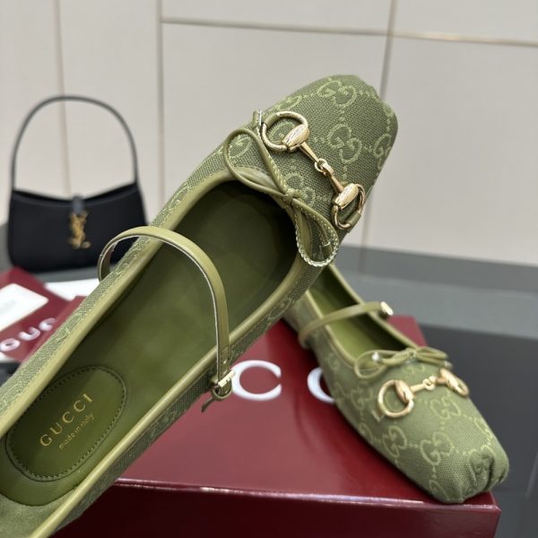 GUCCI WOMEN’S HORSEBIT BALLET FLAT GREEN ‎814321 FAD8F 3048