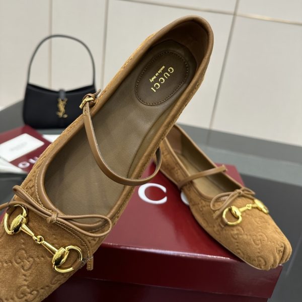 GUCCI WOMEN’S HORSEBIT BALLET FLAT BROWN 814413 AAEEN 2808