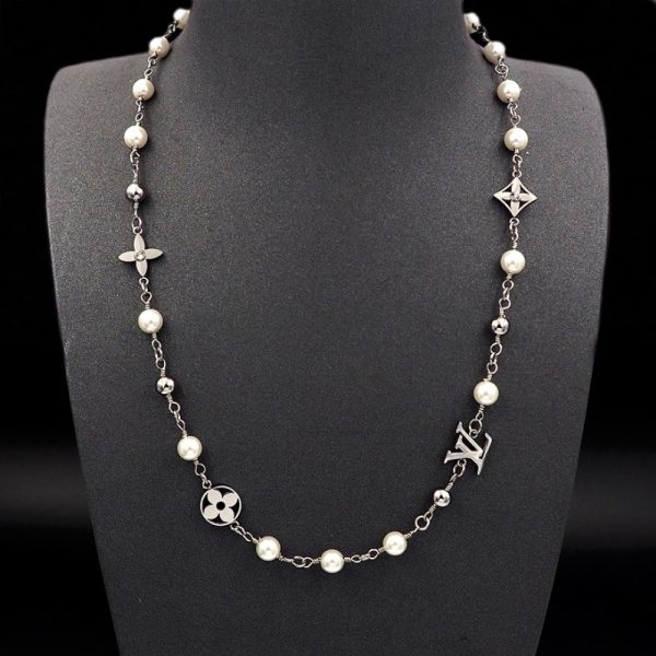 LOUIS VUITTON LV PEARLS NECKLACE SILVER M02448