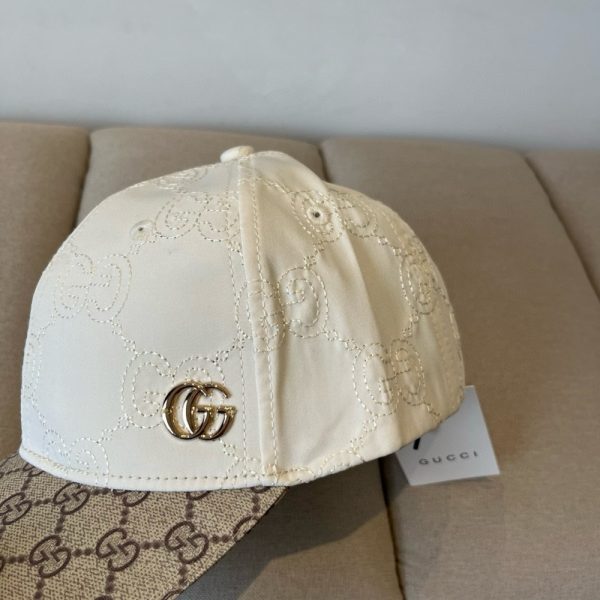 GUCCI GG CANVAS BASEBALL HAT BEIGE