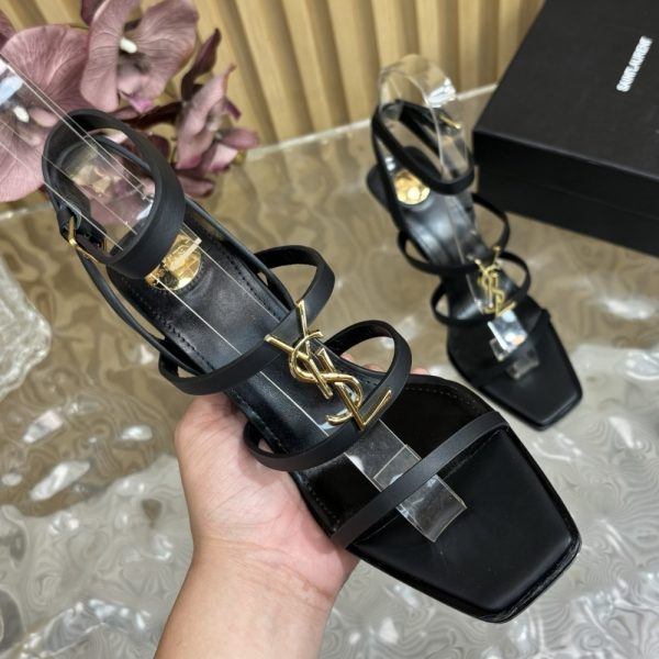 SAINT LAURENT CASSANDRA WEDGES IN SMOOTH LEATHER BLACK 821090DWEDD1000