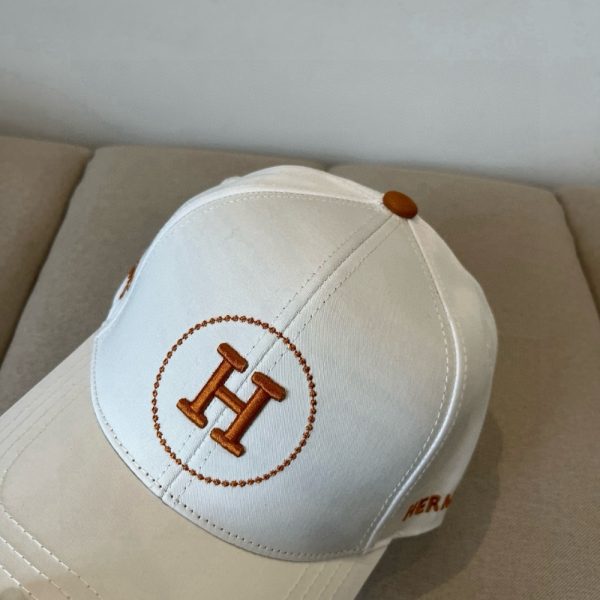 HERMES BASEBALL CAP WHITE H LOGO