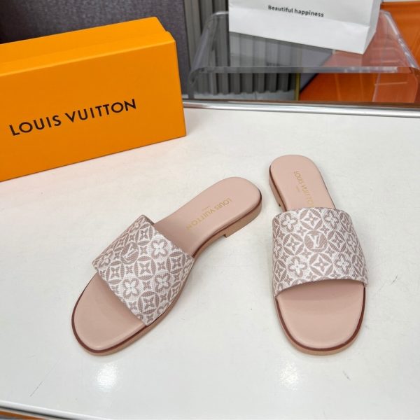 LOUIS VUITTON LILY FLAT MULE BEIGE 1AHM99