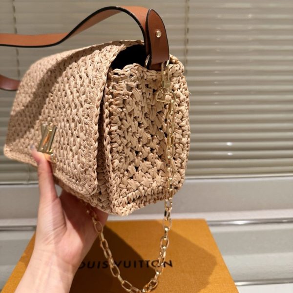 LOUIS VUITTON BOLSA TWIST WEST NATURAL 27CM M25030