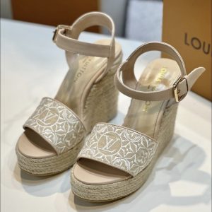 LOUIS VUITTON HELIOS WEDGE ESPADRILLE BEIGE 1AHLL6