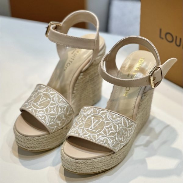 LOUIS VUITTON HELIOS WEDGE ESPADRILLE BEIGE 1AHLL6