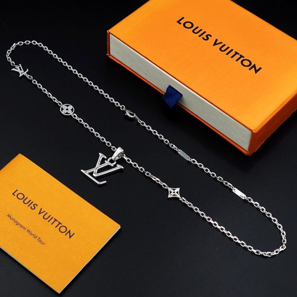 LOUIS VUITTON DIMENSION NECKLACE PENDANT SILVER M02747