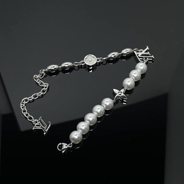 LOUIS VUITTON PEARLS FUSION BRACELET SILVER M1556A