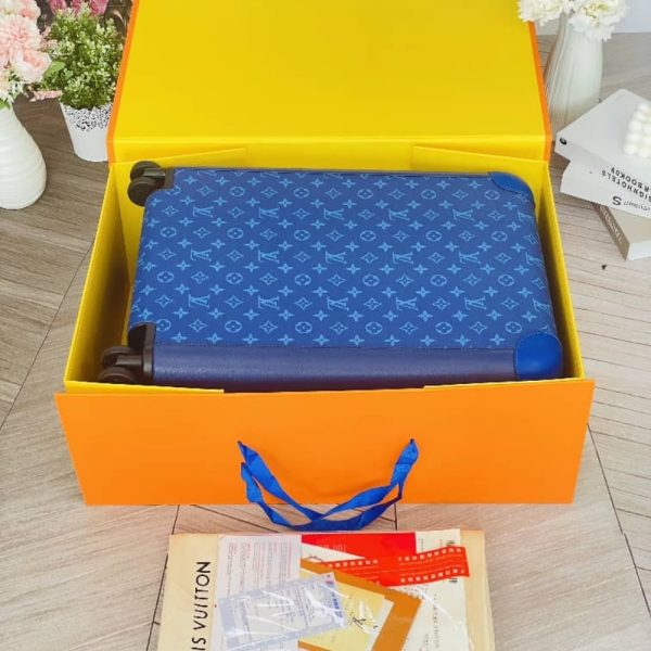 LOUIS VUITTON HORIZON 55 BLUE 55CM M20183