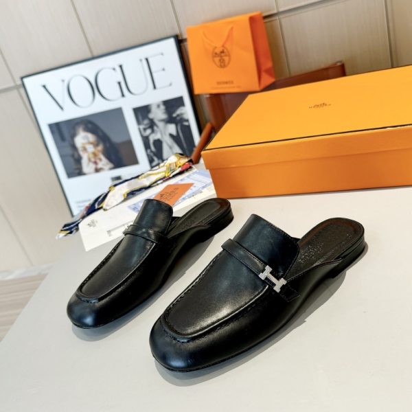 HERMES LENA MULE BLACK H241037Z 02350