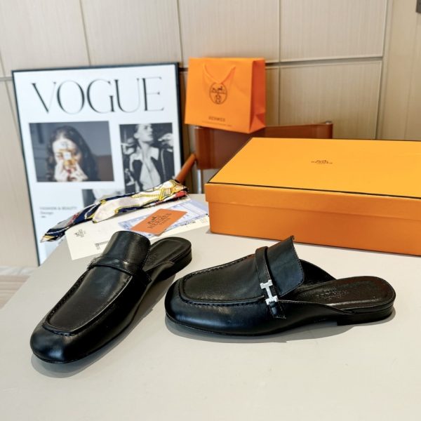 HERMES LENA MULE BLACK H241037Z 02350