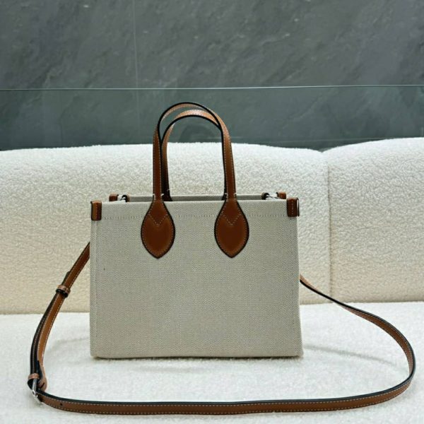 SUMMER SET: GUCCI MEDIUM TOTE BAG WITH GUCCI PRINT BEIGE 28CM & ARNAUD BOB REVERSIBLE BUCKET HAT BEIGE