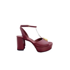 GUCCI Women’s platform sandal with Double G