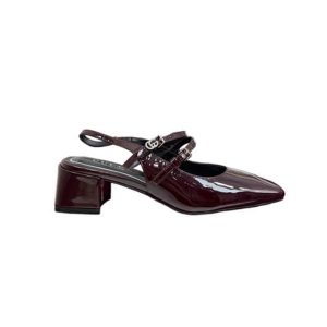 Gucci Women’s pump with Double G