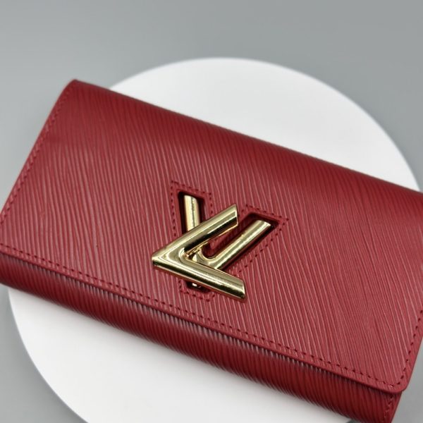 LOUIS VUITTON COQUELICOT EPI LEATHER TWIST WALLET RED 19CM
