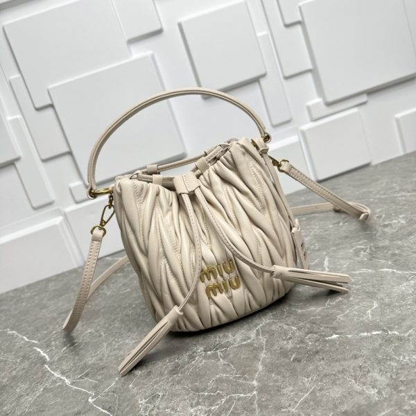 MIU MIU MATELASSÉ NAPPA LEATHER BAG WHITE 17CM 5BE084 N88 F0009