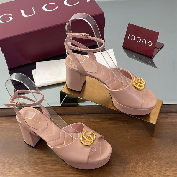 GUCCI Women’s platform sandal with Double G