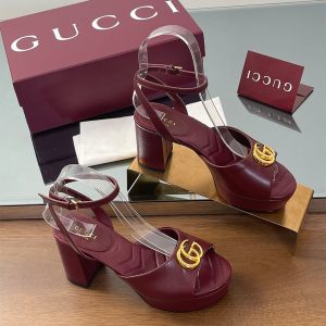 GUCCI Women’s platform sandal with Double G