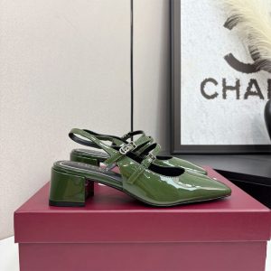 Gucci Women’s pump with Double G
